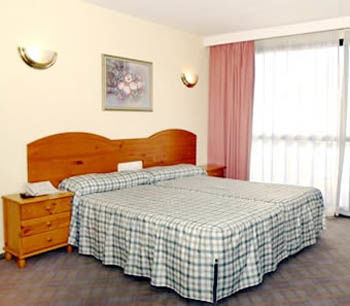 Kross Medina Azahara Torremolinos Zimmer foto