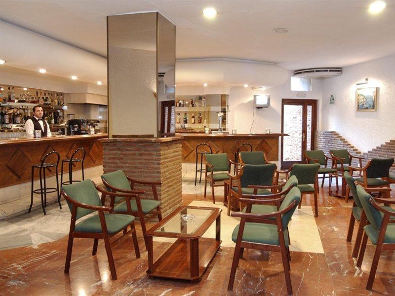 Kross Medina Azahara Torremolinos Exterior foto